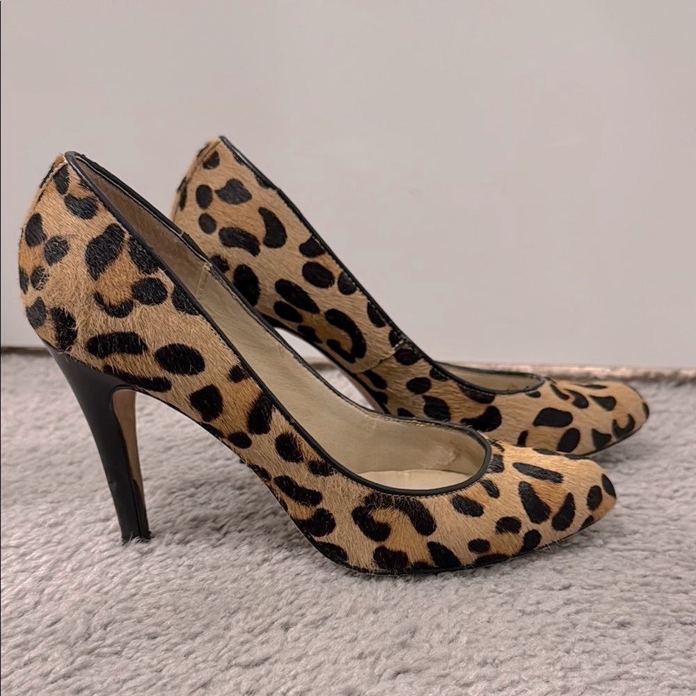 Steve Madden Black and Tan Heels with Leopard Print Design